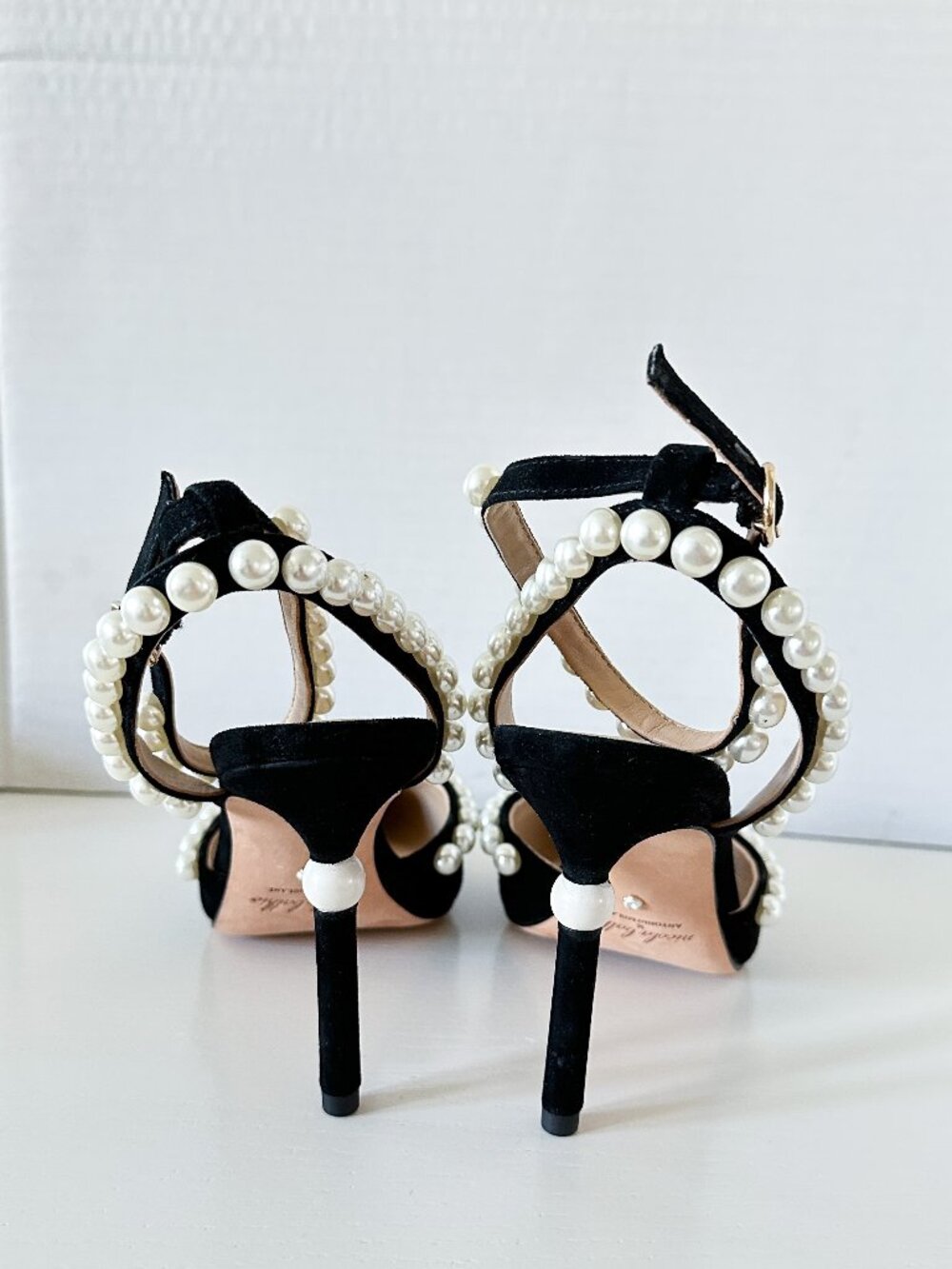 NWOB Antonio Melani x Nicola Bathie Bebe Suede Ankle Strap Pearl Pumps Size 8.5 - Picture 4 of 5